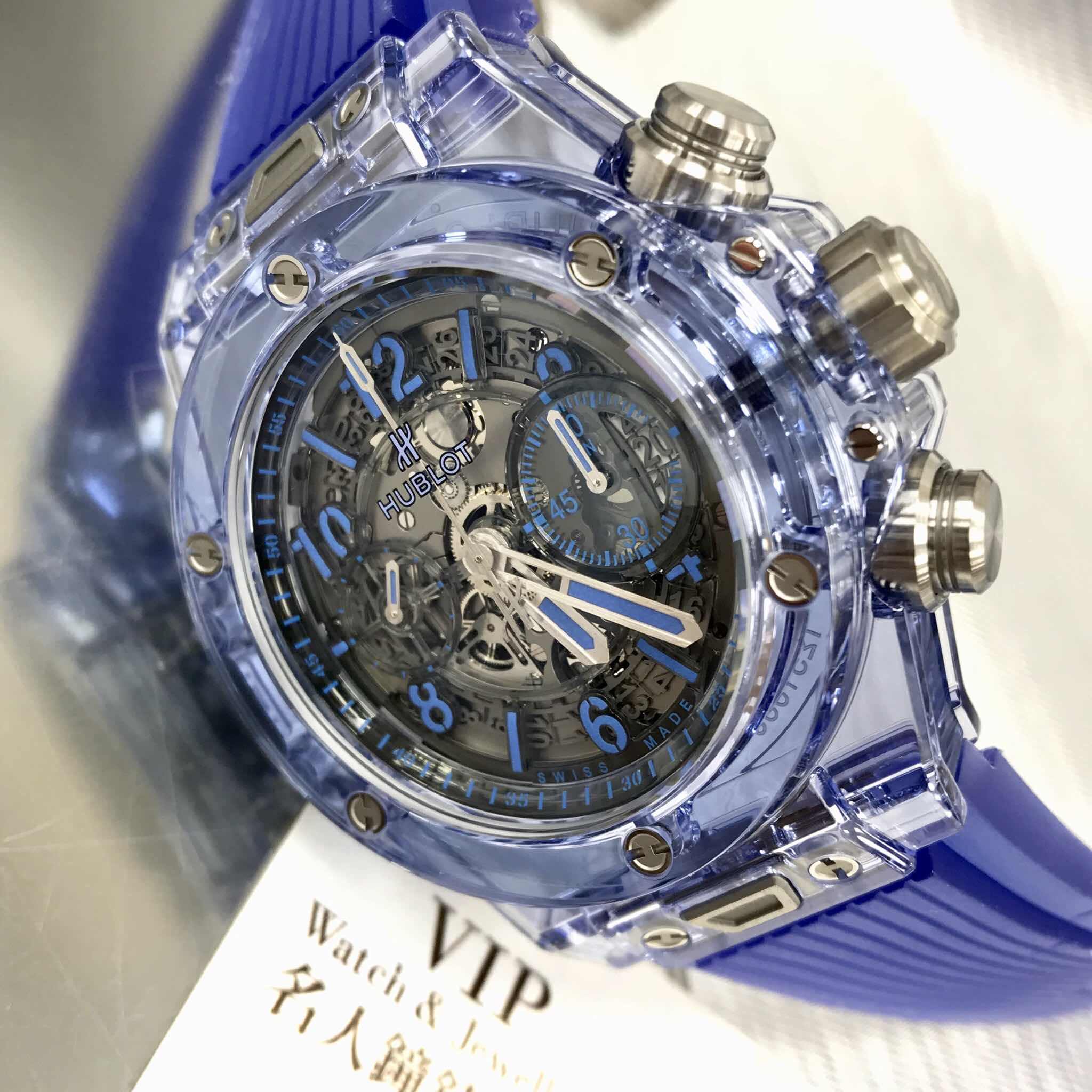 3、蓝宝石镜面手表和普通手表有什么区别？有没有人有这方面的知识？ 
