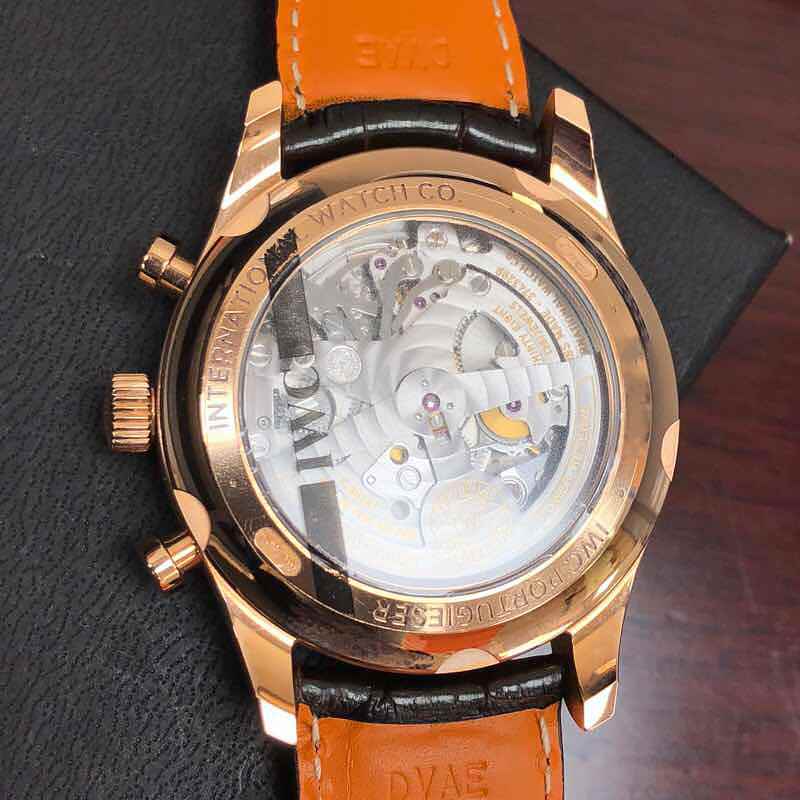全新iwc 万国 葡萄牙系列 18k玫瑰金 白色 自动机芯 iw390402