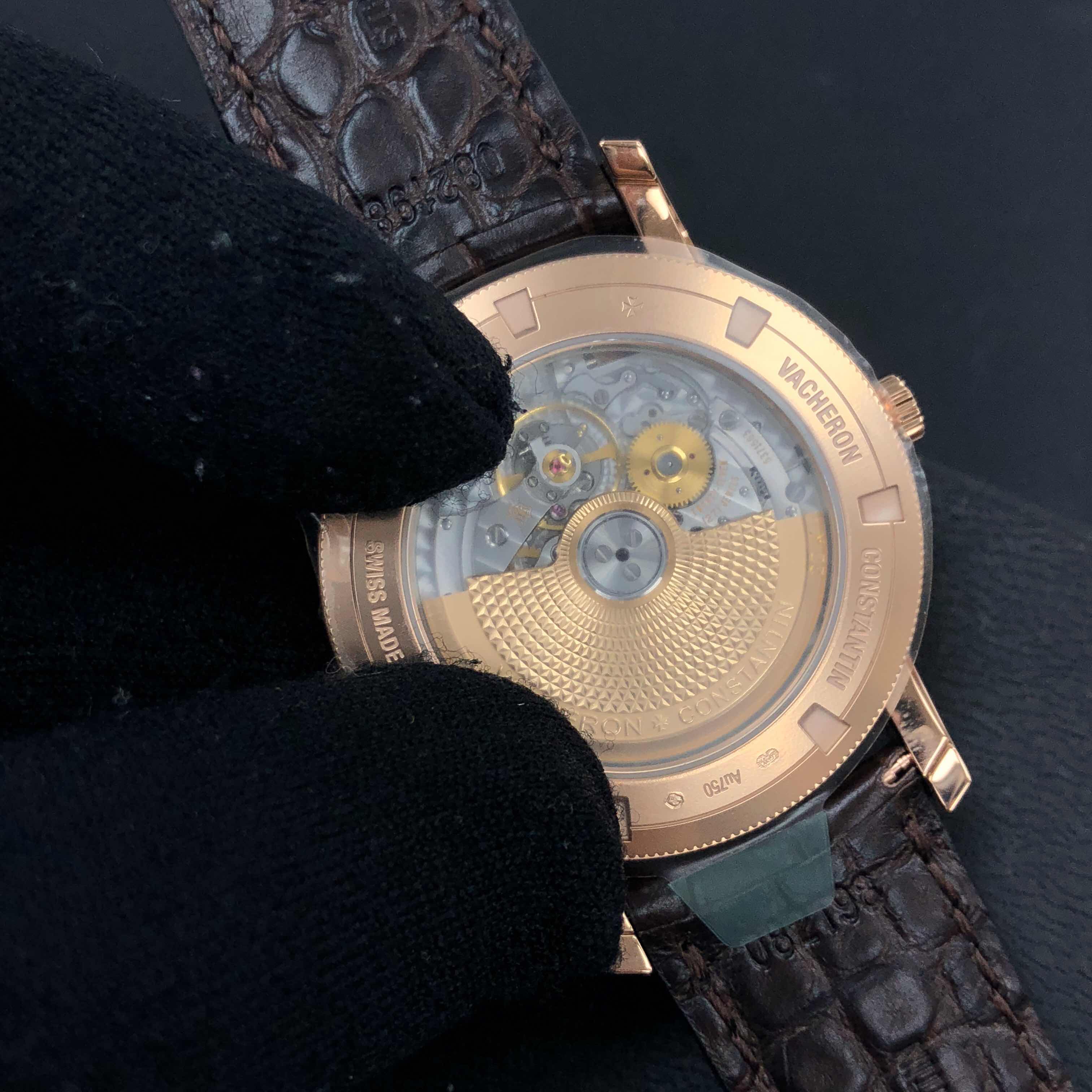 constantin 江诗丹顿 传袭系列 18k玫瑰金 银白色 自动机芯 87172/000