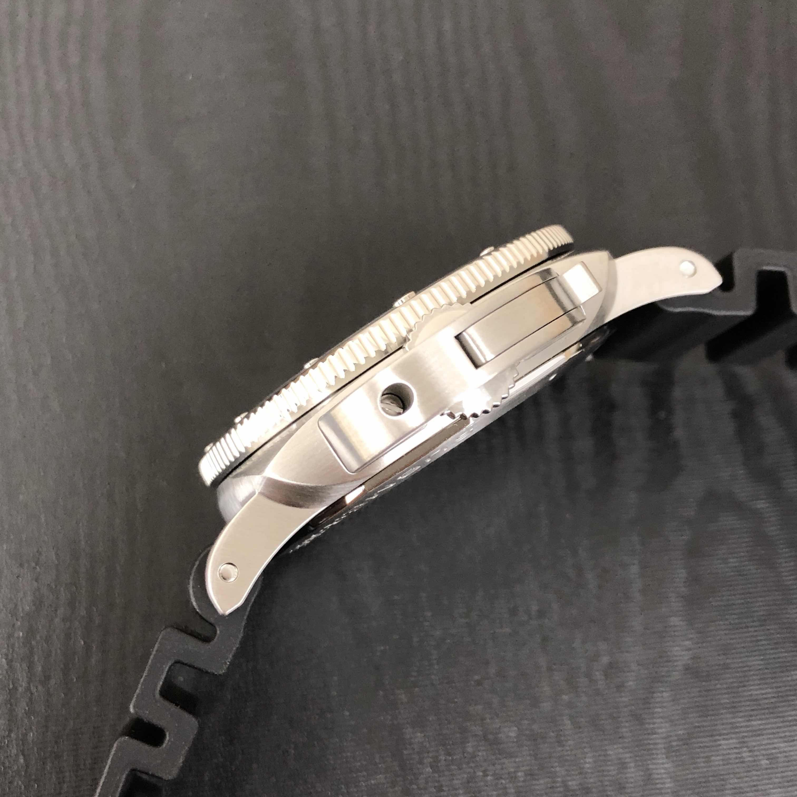 全新panerai 沛纳海 潜水系列 精钢 黑色 自动机芯 pam00973