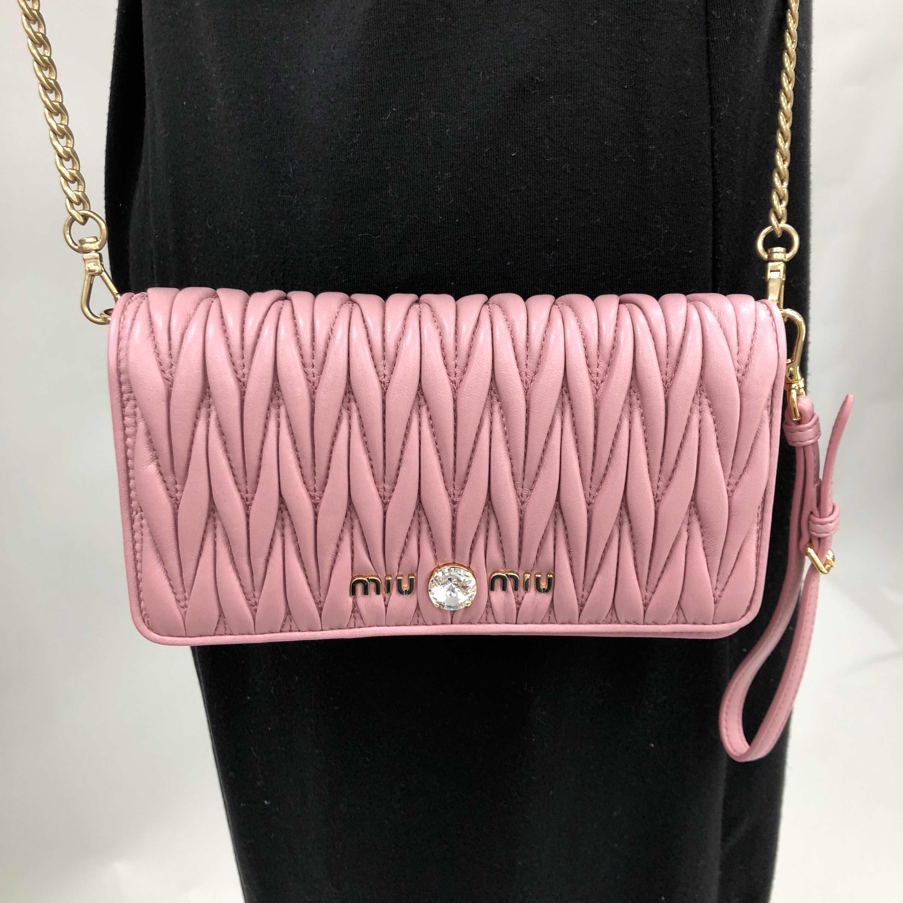 全新MIU MIU 繆繆手袋5DH029 2B9G F0028 羊皮粉紅色