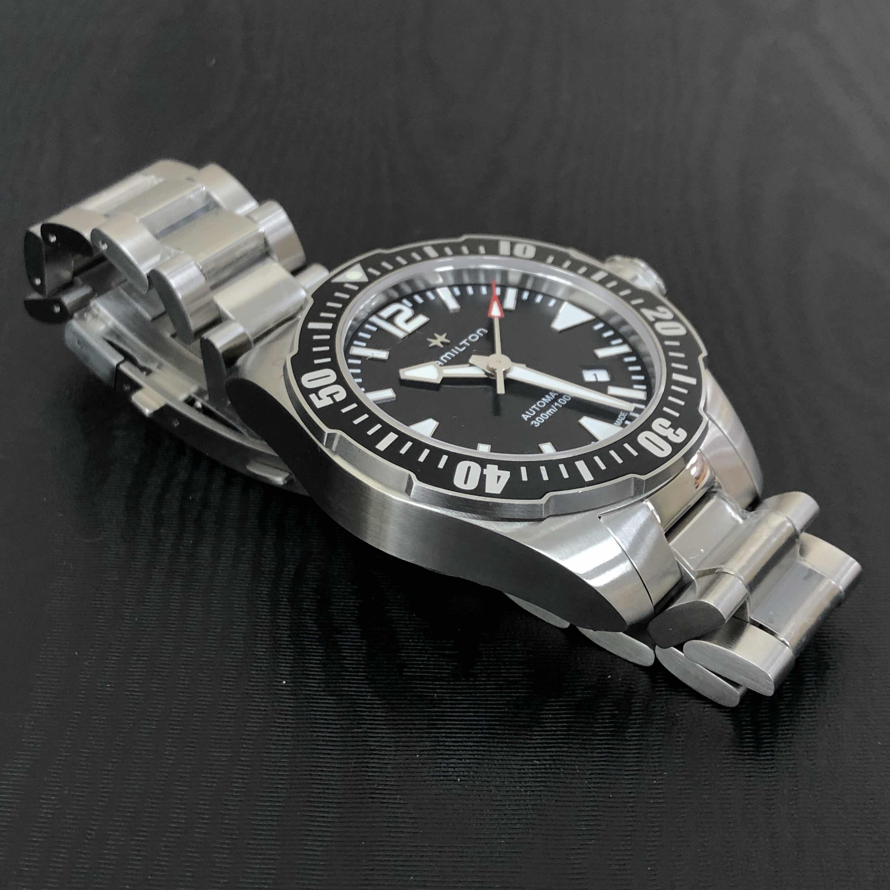 NEW HAMILTON KHAKI NAVY H77605135