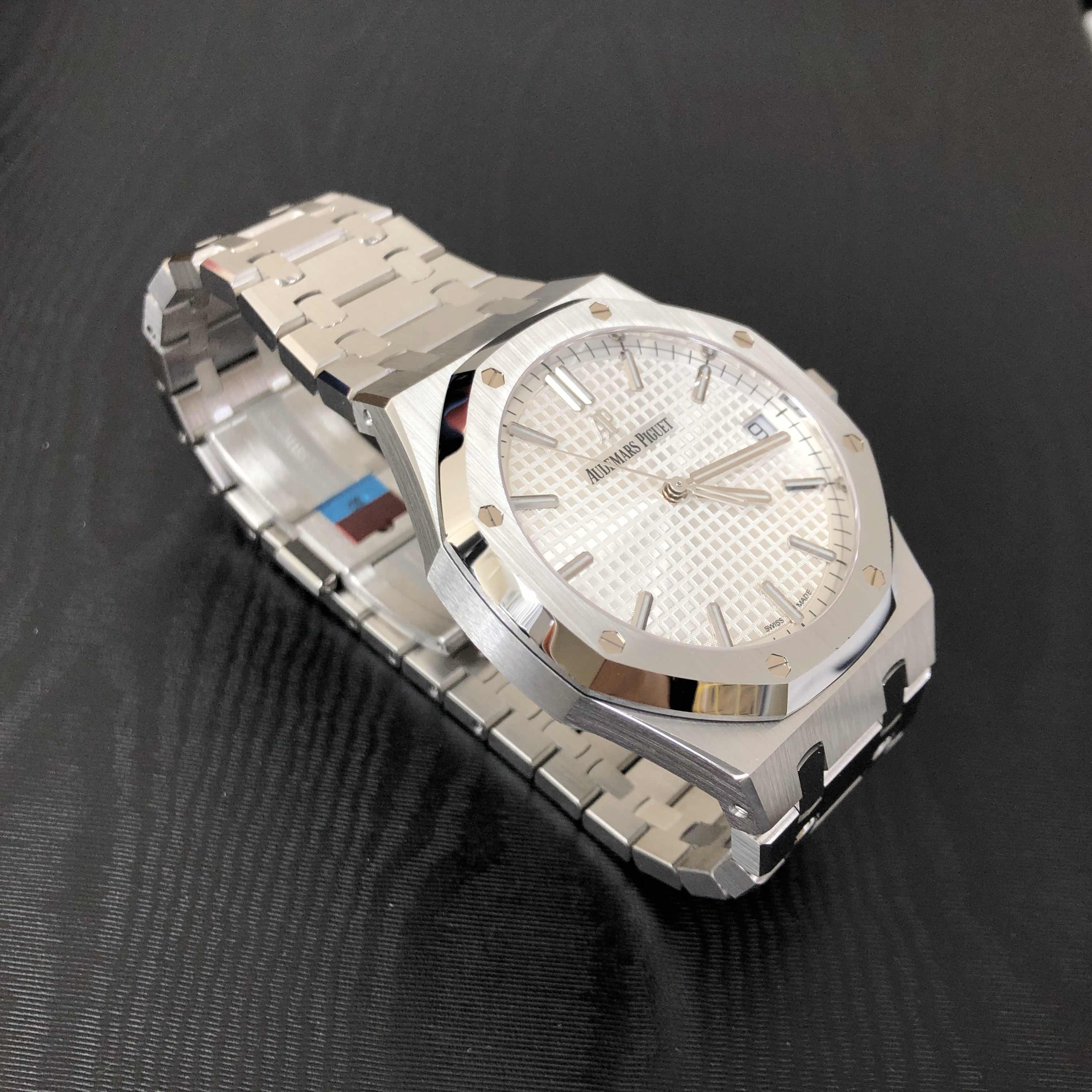 NEW AUDEMARS PIGUET ROYAL OAK 15500ST.OO.1220ST.04