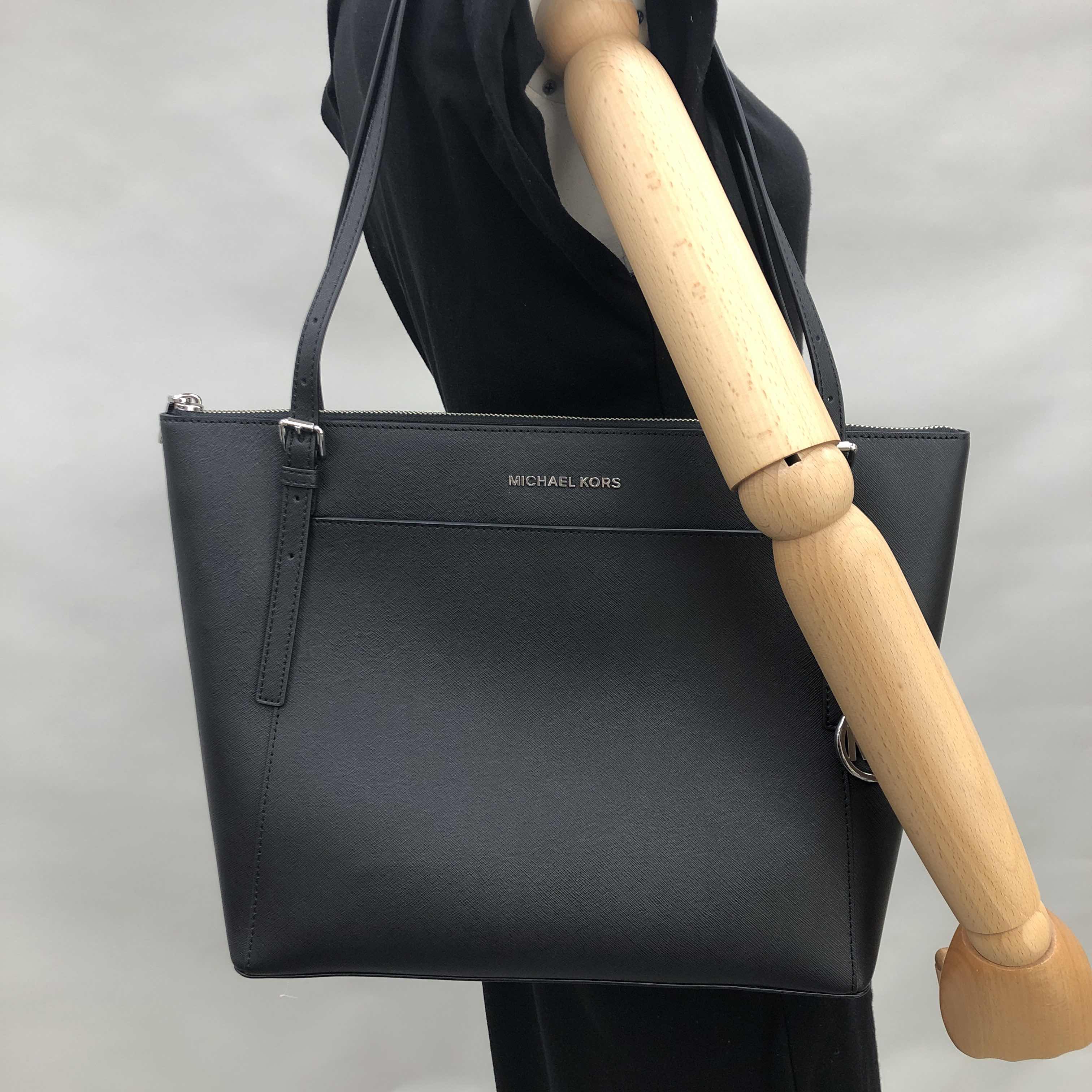 types of michael kors handbags