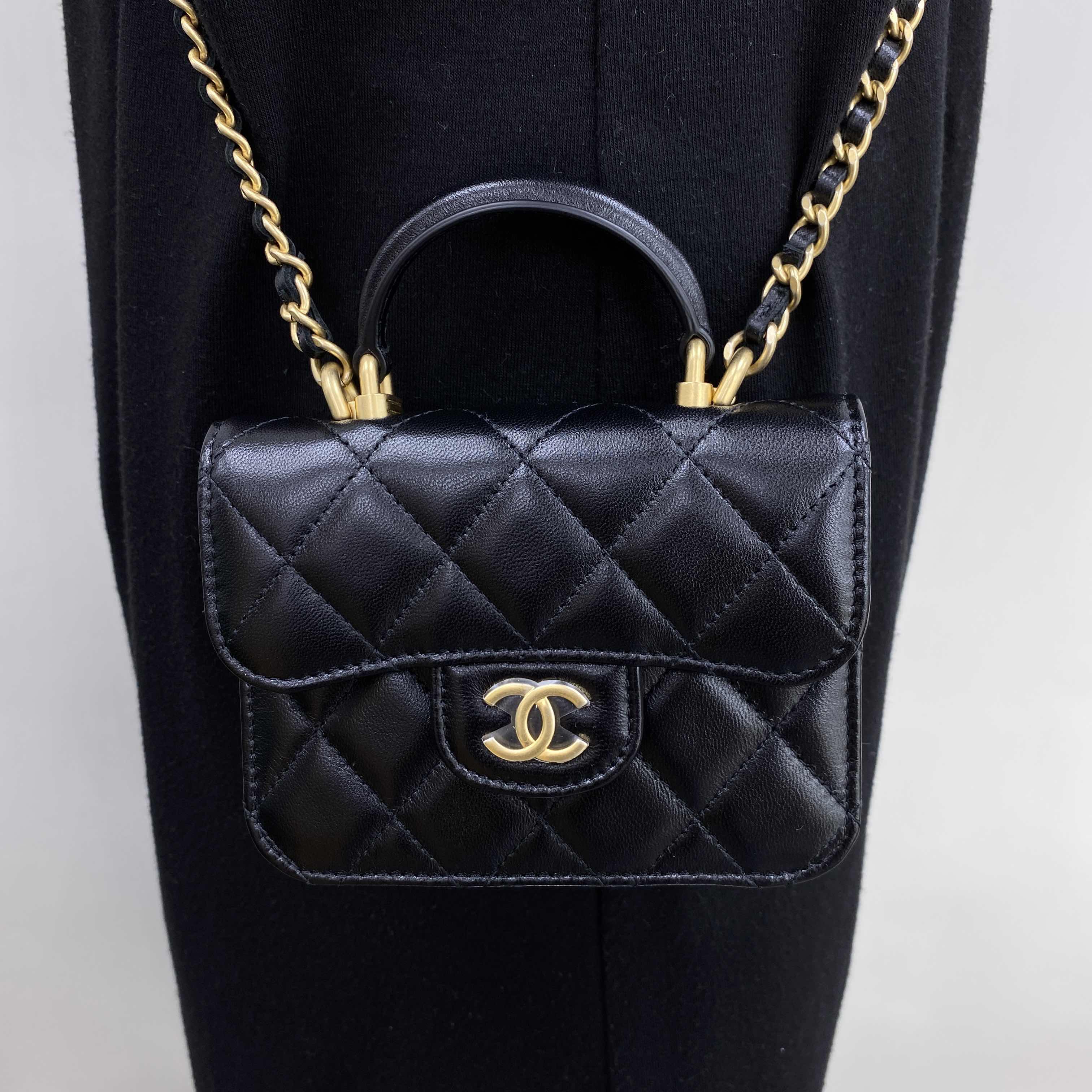 シャネル 2WAYバッグ AP2200 シャネル)AP2200☆フラップ コインパース☆斜めかけ (CHANEL