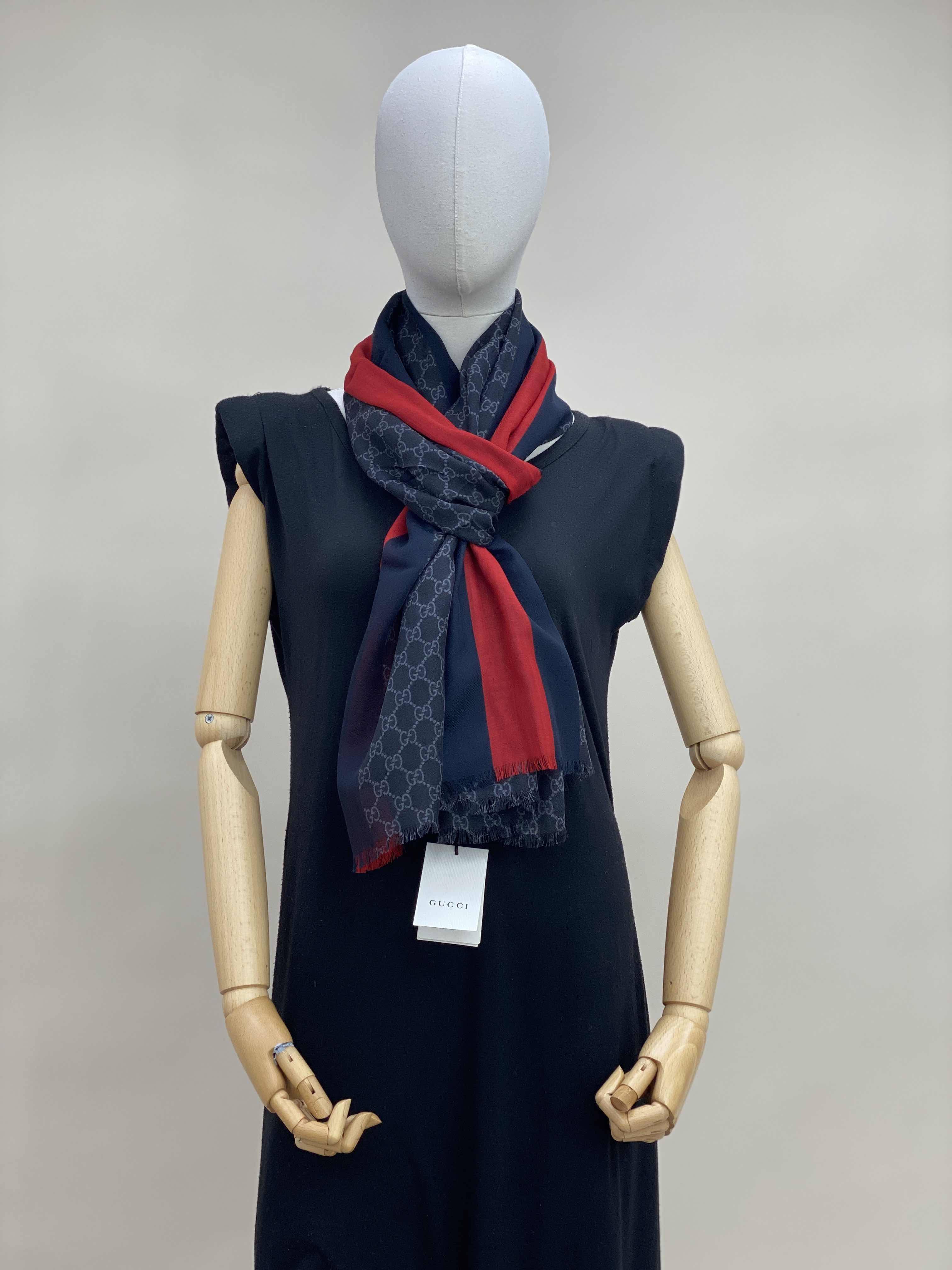 NEW GUCCI SCARFS 497915 4G200 1074 WOOL BLACK/RED