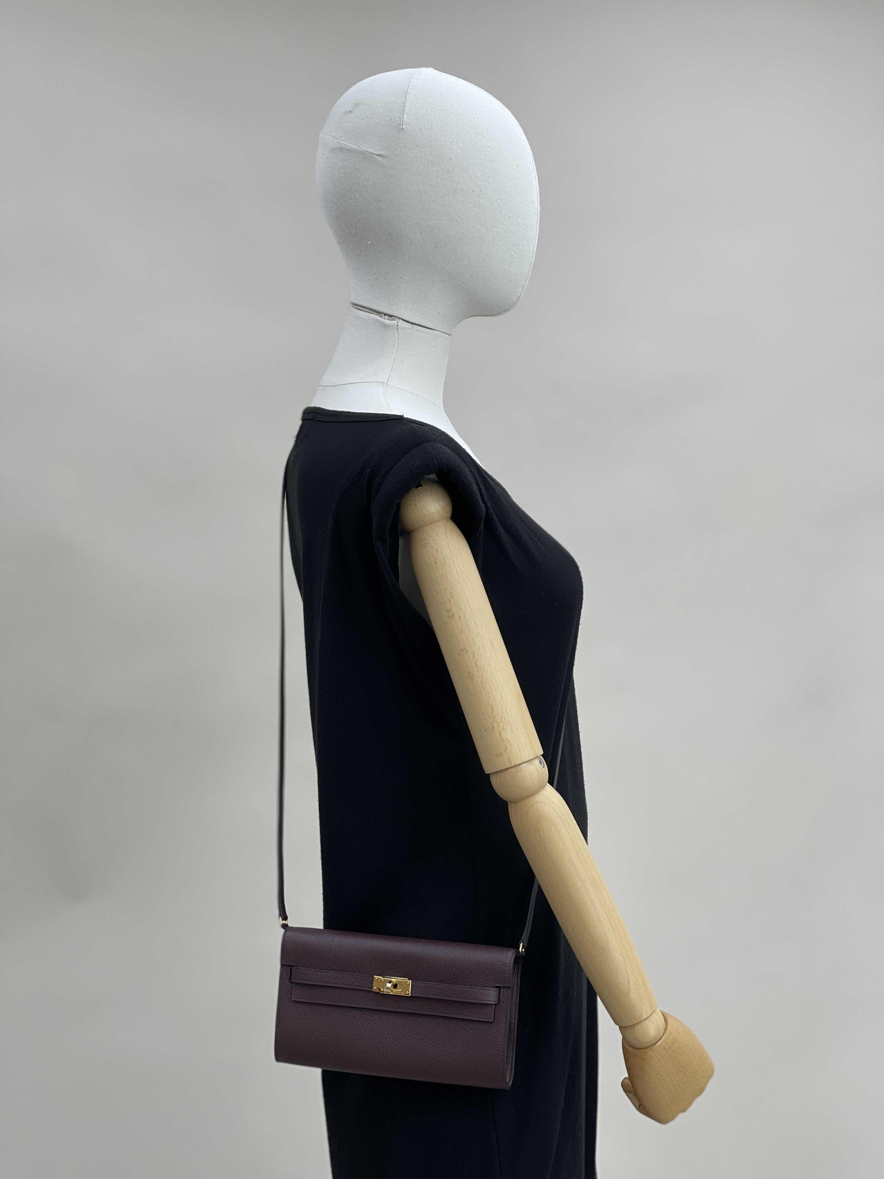 ショルダーにも♪[HERMES]トゥーゴー ウォレット rouge sellier NEW HERMES BAGS KELLY TO GO 0G SHOULDER BAG/CROSSBODY BAG