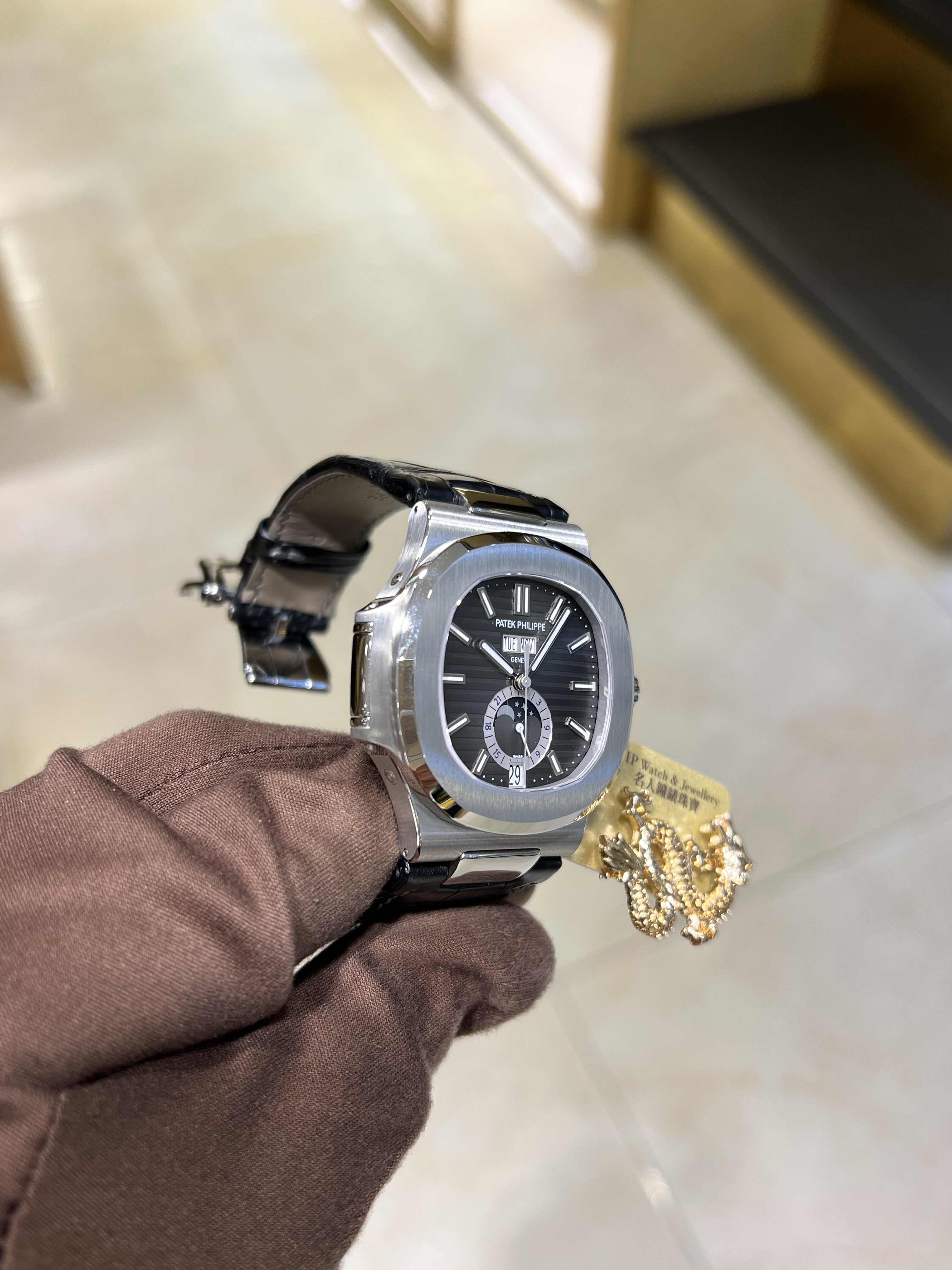 新品 パテックフイリップ ノーチラス ステンレス グレー 自動