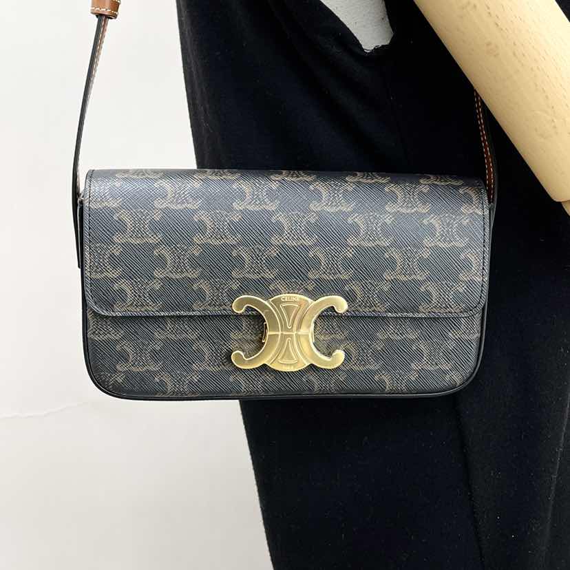 CELINE ショルダーバッグ 19414-2cuz-04lu 19414-2cuz-04lu01.jpg