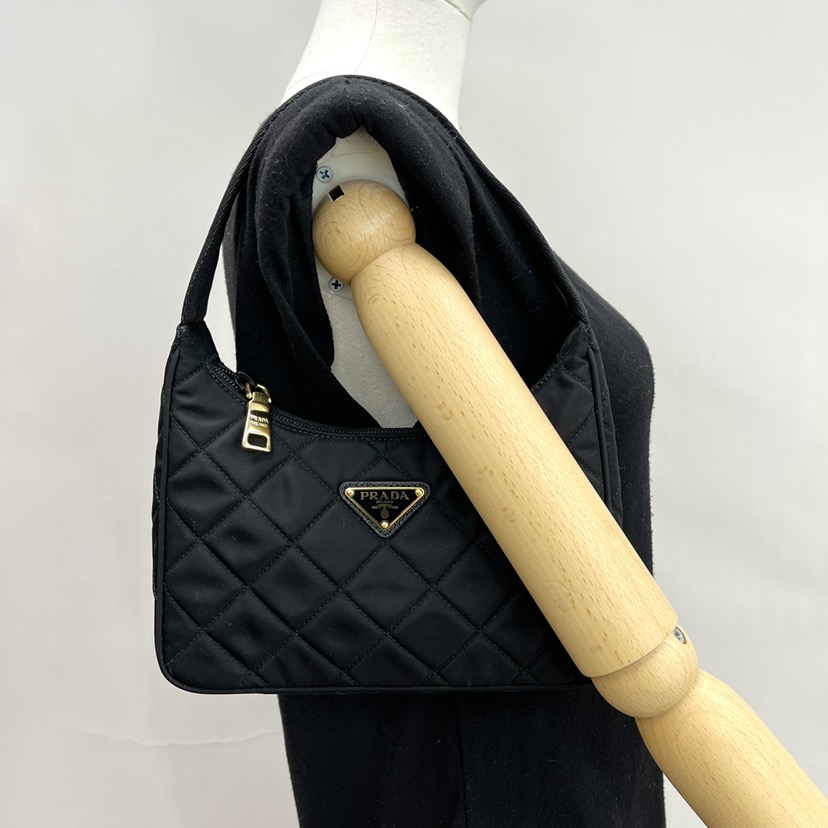 PRADA トライアングル ロゴ ショルダーバッグ1NE051 2DYC F0002 プラダ PRADA ショルダーバッグ リナイロン トライアングルロゴ