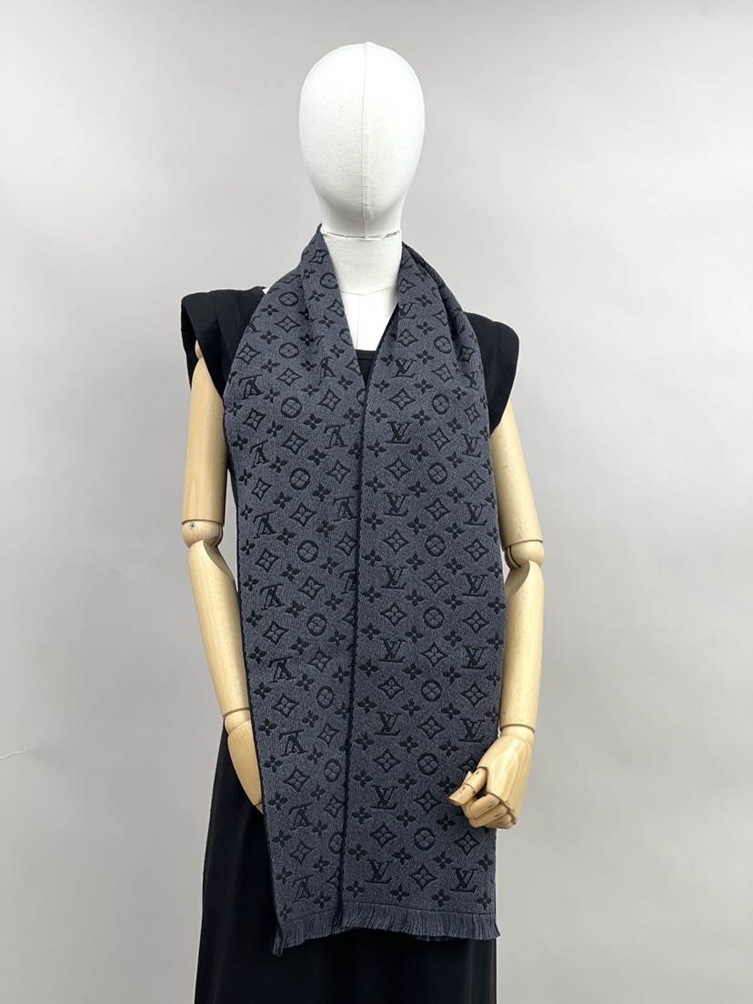 NEW LOUIS VUITTON SCARFS MONOGRAM CLASSIC M78526 WOOL GREY