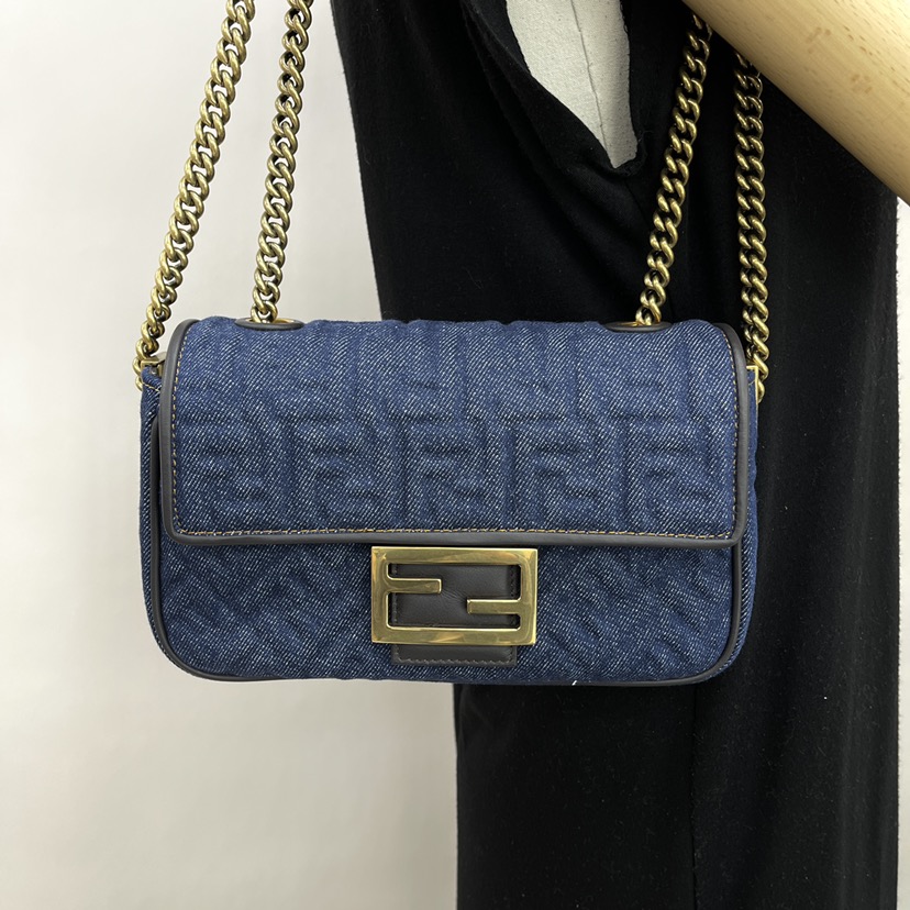 FENDI｜SHOULDER BAGS (8BR793 AH9C F1K37) Baguette Chain Midi Fabric Multicolor | Fendi