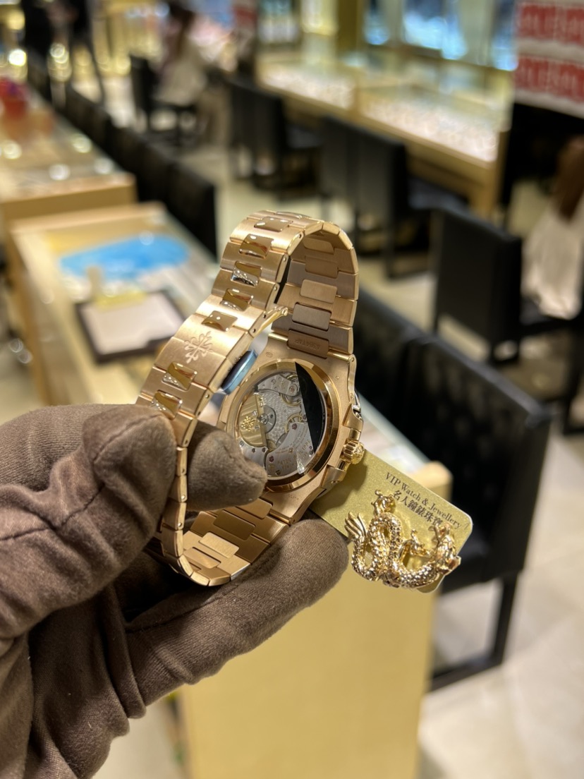 NEW PATEK PHILIPPE NAUTILUS 5712/1R-001