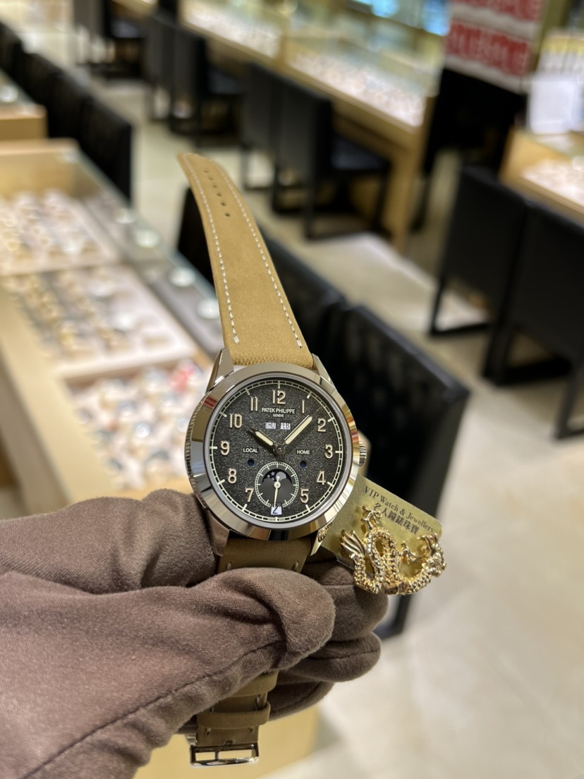NEW PATEK PHILIPPE COMPLICATIONS 5326G-001