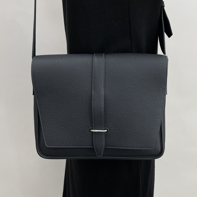 NEW HERMES BAGS STEVE LIGHT JUNIOR 3Y MESSENGER BAG