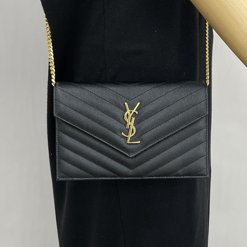 Saint Laurent 742920BOW011000 関税送料込 カサンドラ エンベロープ チェーンウォレット（グレイン・ド