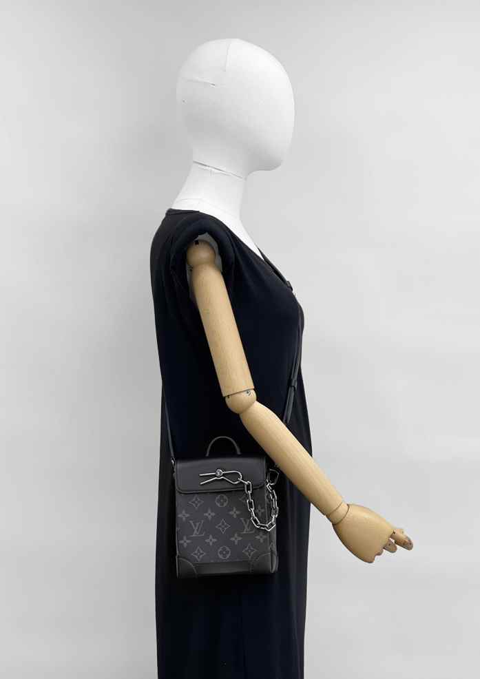 都会的&コンパクト｜LOUIS VUITTON｜Steamer Messenger バッグ Steamer Messenger Monogram Eclipse - Bags | LOUIS VUITTON