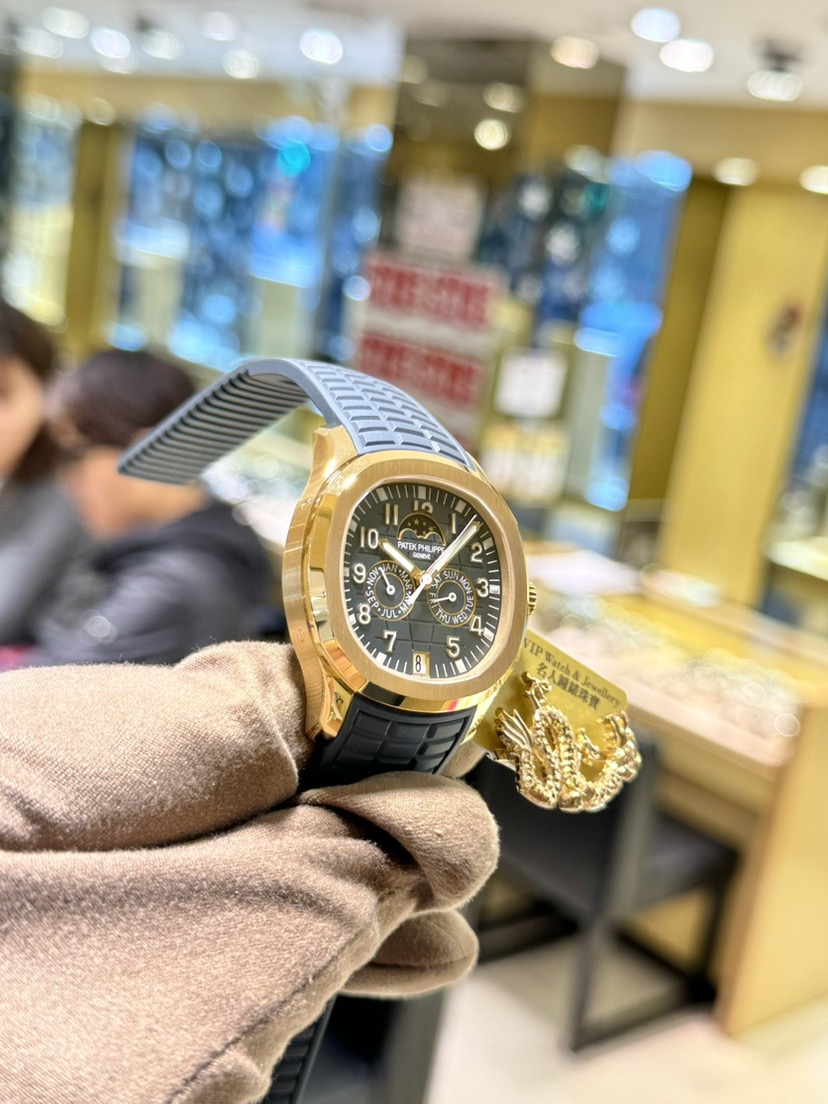 Patek Philippe Nautilus オマージュ　自動巻き時計 時計界最高峰【パテック フィリップ】のスポーティ＆エレガント