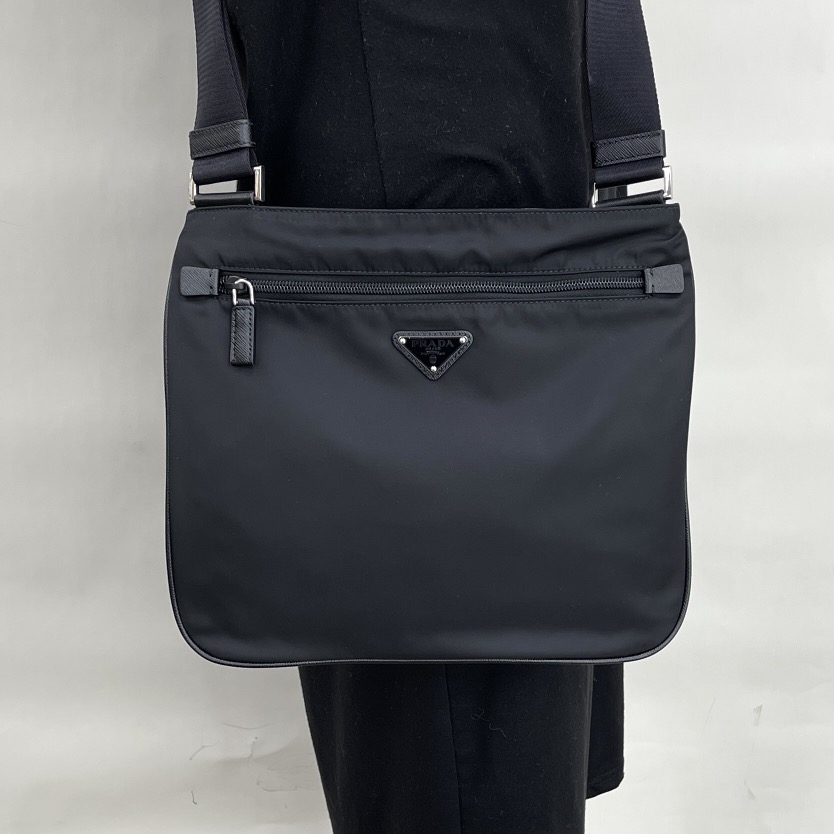 ショルダーバッグ・ポシェット PRADA BANDOLIERA 2VH563 2FMO F0002 Prada Tessuto Saffiano Black Messenger Bag Cross Body