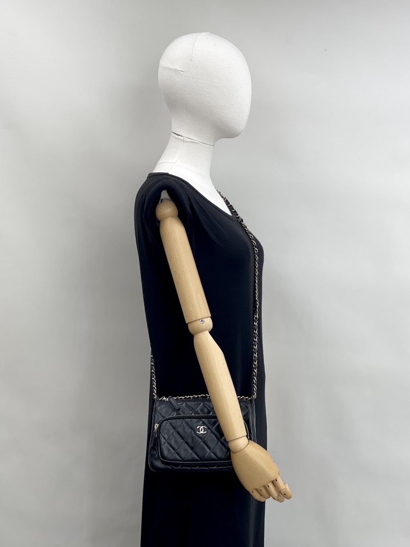 【上品クール&高級感】CHANEL so black バッグ ミニマトラッセ ハンドバッグ | CHANEL