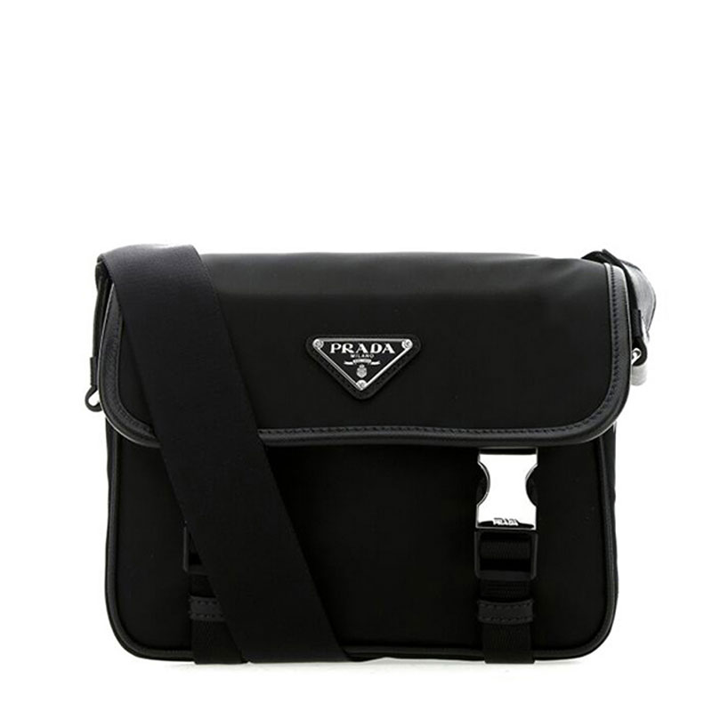 【国内即発】PRADA メッセンジャーバッグ 2VD034 F0002 国内即発】PRADA メッセンジャーバッグ 2VD034 F0002 (PRADA