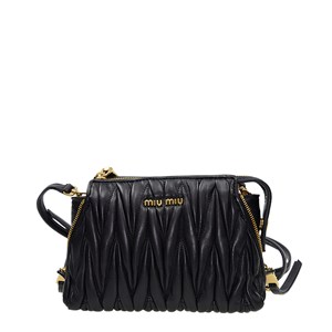【新品】miumiu エナメルの手袋 m936712067_1.jpg?1445389662