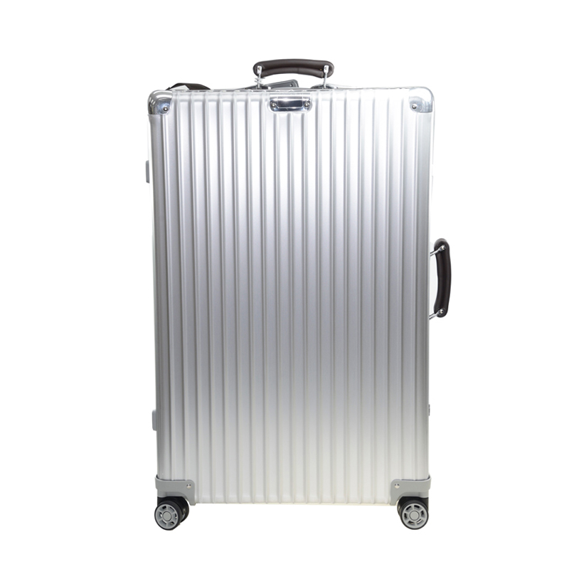 男人称20寸以下行李箱被要求邮寄落地后行李仍在原地机场只愿赔付300元首都航空回应