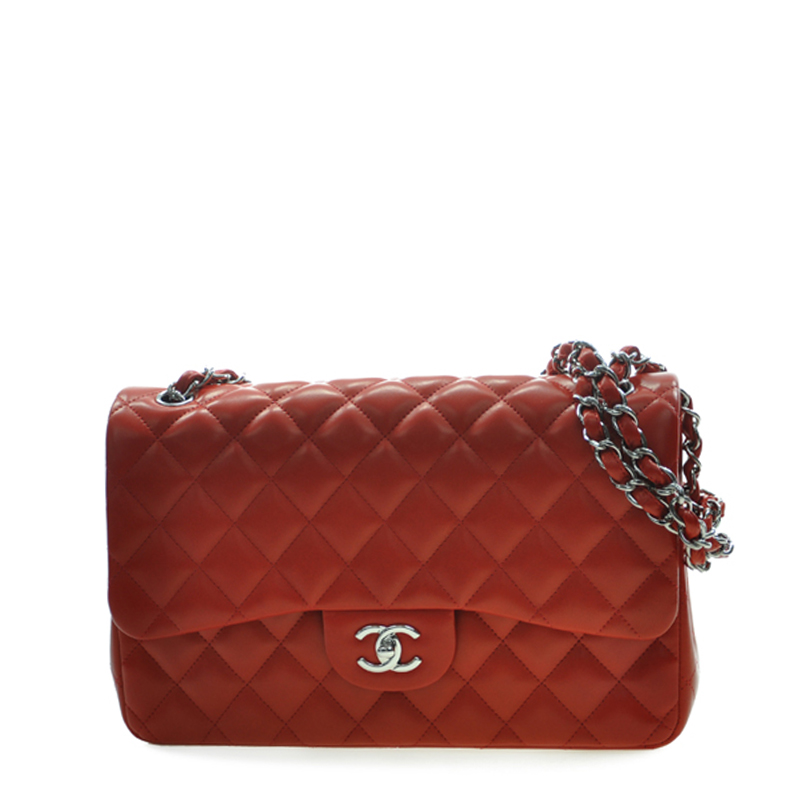 NEW CHANEL BAGS A58600 SHOULDER BAG Celebrity standing