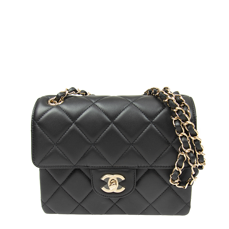 NEW CHANEL HANDBAGS AS2468 GP CHAIN BAG/CROSSBODY BAG - Celebrity standing