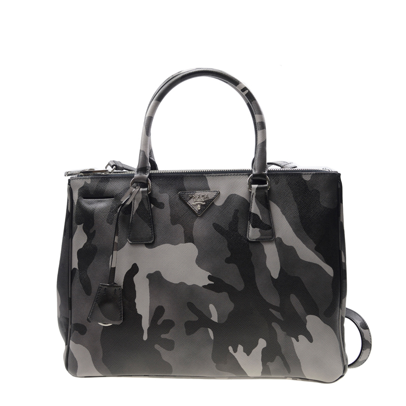 NEW PRADA HANDBAGS BN2274 2A4B F0PPP SHOULDER BAG/MESSENGER BAG /CLUTCH  Celebrity standing