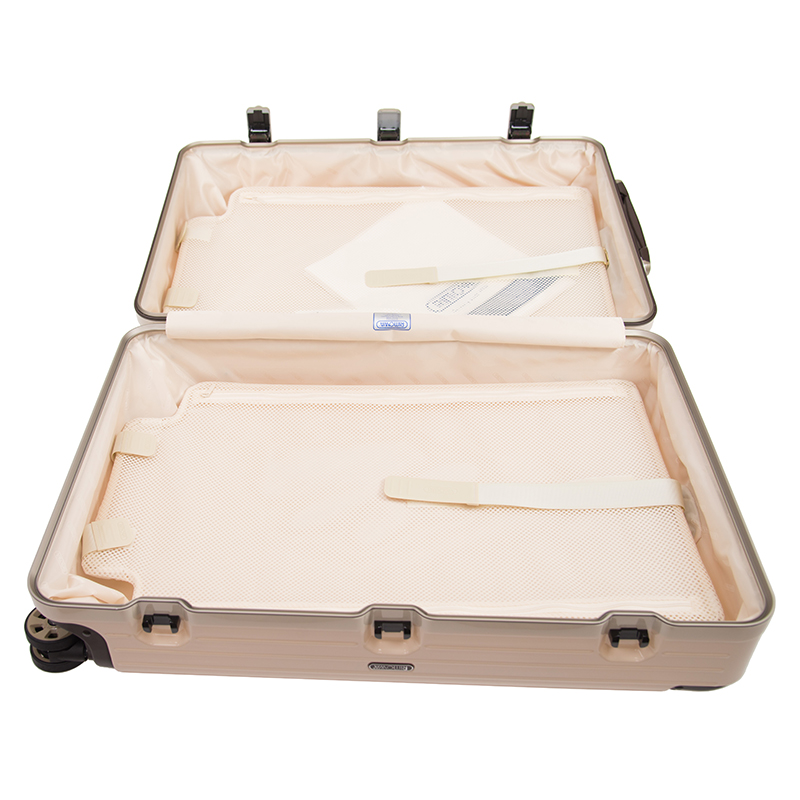 NEW RIMOWA LUGGAGE LIMBO 88170134 POLYCARBONATE MILKY WHITE NEW RIMOWA LUGGAGE LIMBO 88170134 POLYCARBONATE MILKY WHITE