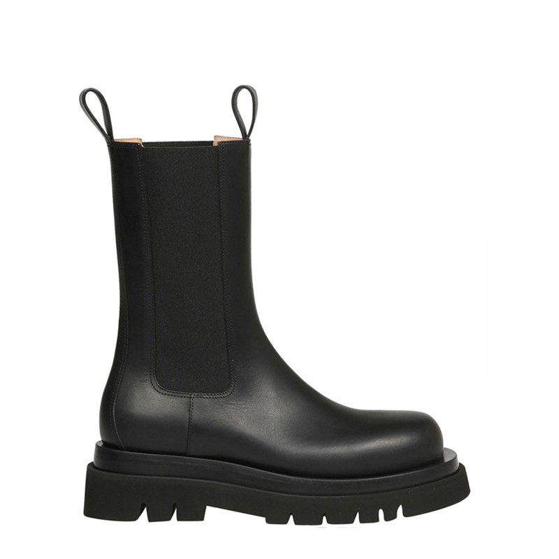 全新BOTTEGA VENETA 葆蝶家靴592045 VIFH0 1000 牛皮黑色38碼