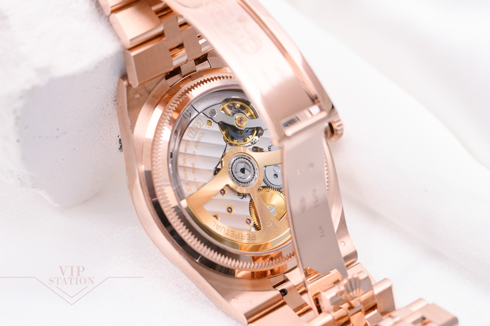 NEW ROLEX LAND-DWELLER 127335-0001